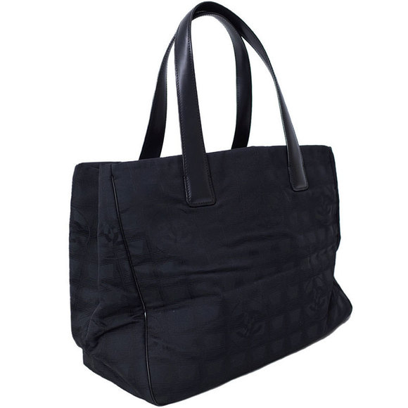 Chanel MM Tote Line - Picture 1 of 9